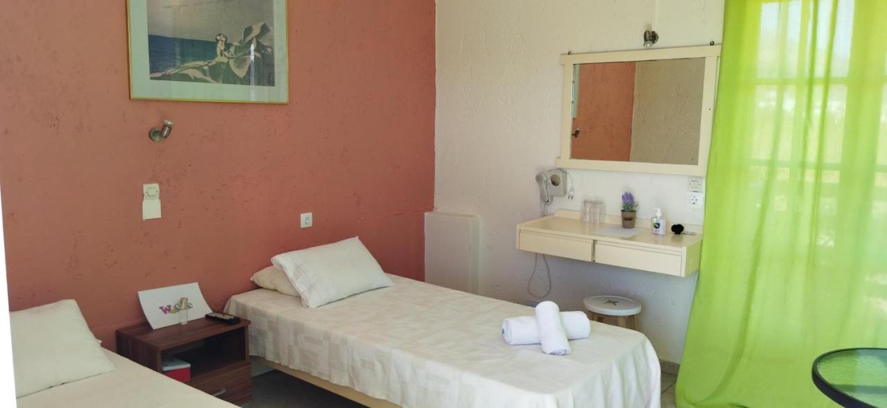 Cleo Rooms 250M From The Beach ماليا المظهر الخارجي الصورة