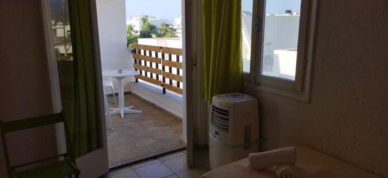 Cleo Rooms 250M From The Beach ماليا المظهر الخارجي الصورة