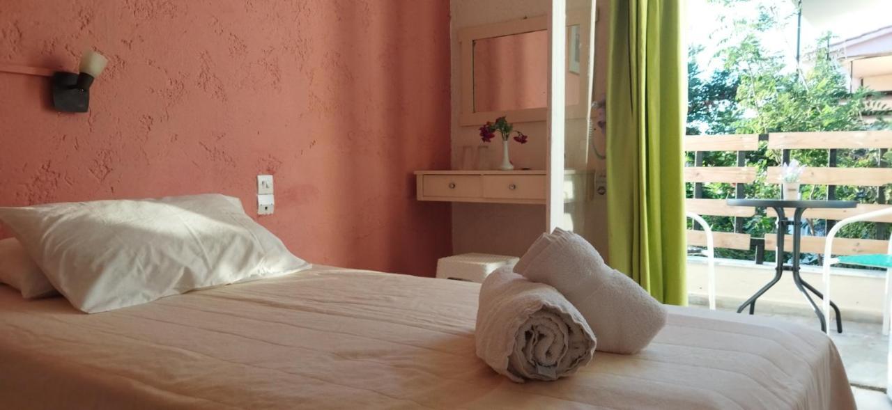 Cleo Rooms 250M From The Beach ماليا المظهر الخارجي الصورة